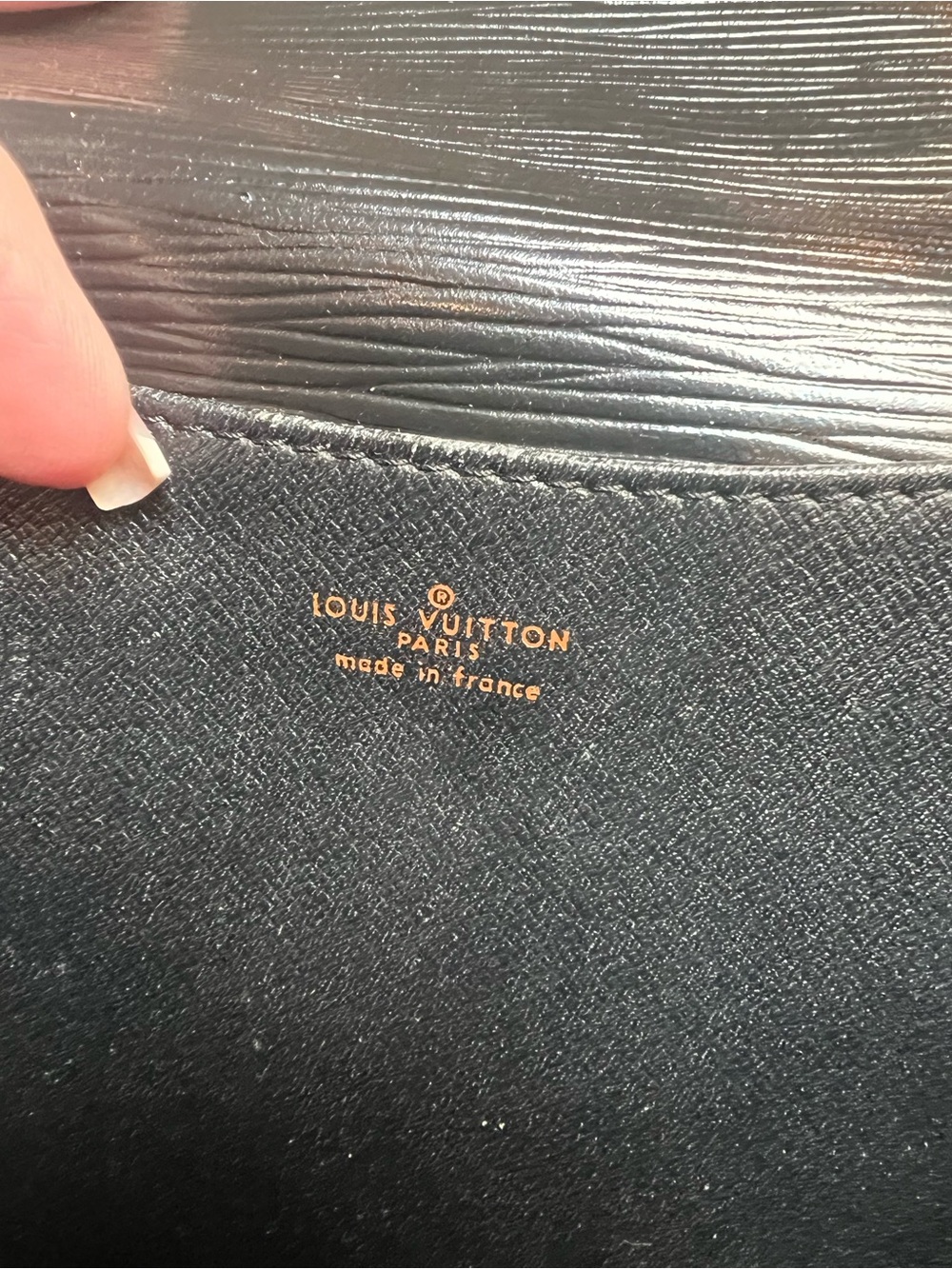 Louis Vuitton Black Epi Leather Slim Wallet - Picture 4 of 14